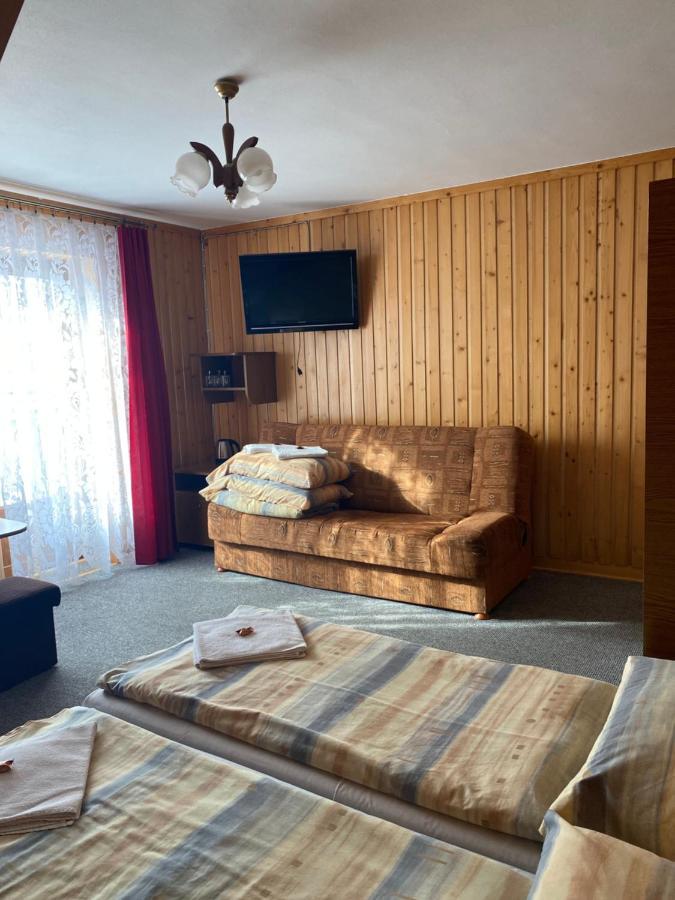 Pokoje Goscinne Madzia Poronin Exterior photo